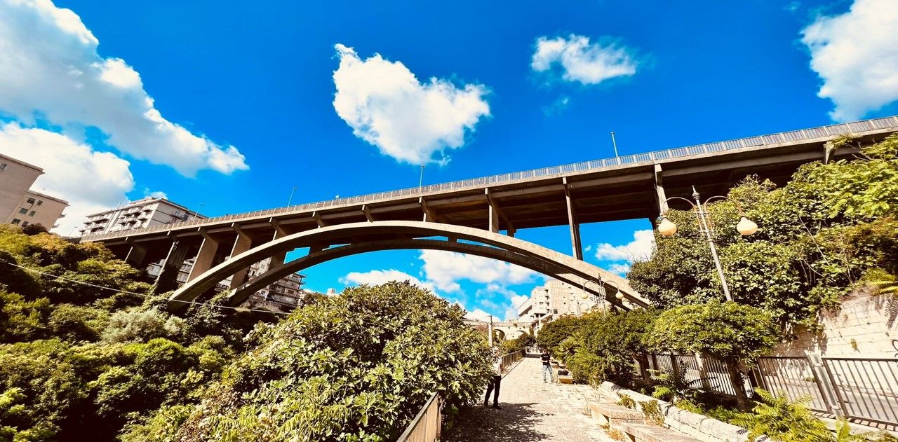 Viadotto ad arco in calcestruzzo